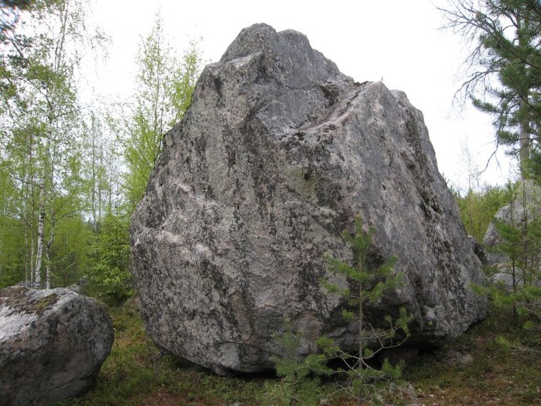Helmikivi