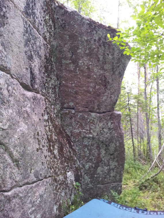 Lower wall