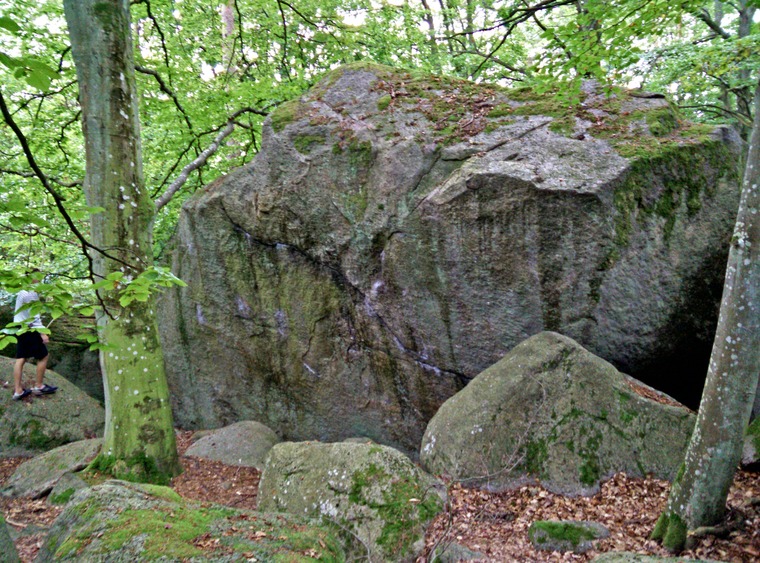 I9 - Sagostenen