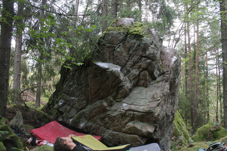 Chakra boulders
