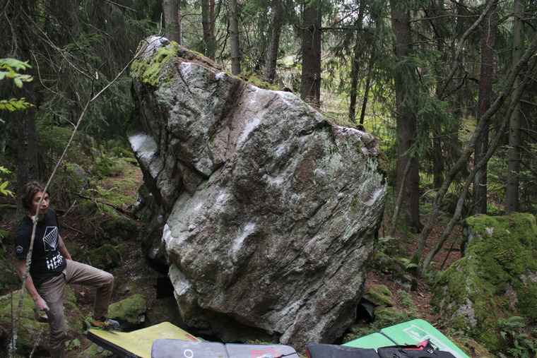 Chakra boulders