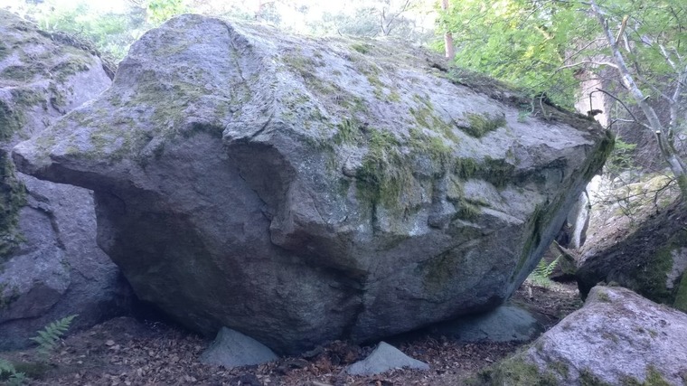 I10 - Röda areten