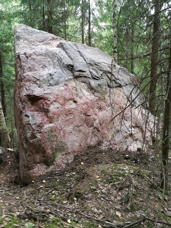 3 kiveä
